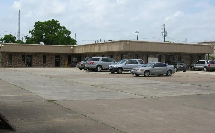 Pictures of Office property located at 313 South SH 146, Baytown, TX 77520 for sales - image #1
