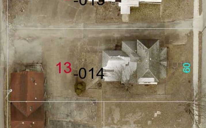 Pictures of Land property located at 915 Lincoln Ave, Charleston, IL 61920 for sales - image #1