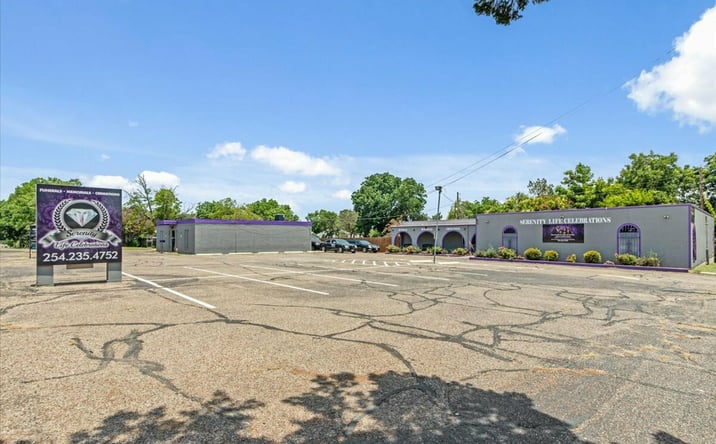 Pictures of Office property located at 2929 N 18th St, Waco, TX 76170 for sales - image #1