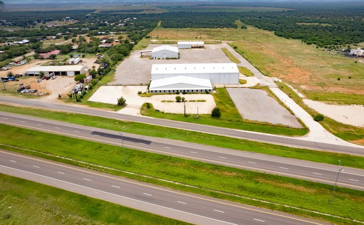 Pictures of Industrial property located at 15000 S Interstate Hwy 35, Dilley, TX 78017 for sales - image #1