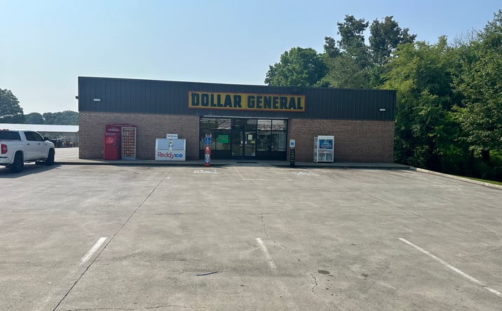 Pictures of Retail property located at 3190 US-411, Englewood, TN 37329 for sales - image #1