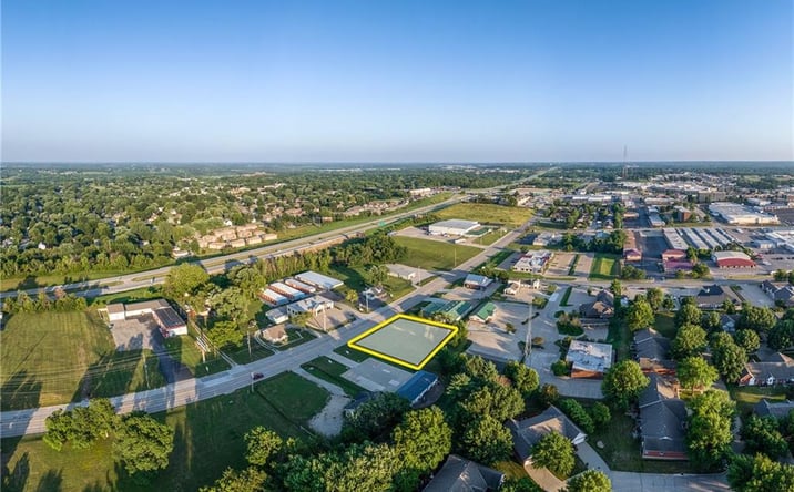 Pictures of Land property located at 1806 N. Woodbine Road, St Joseph, MO 64506 for sales - image #1
