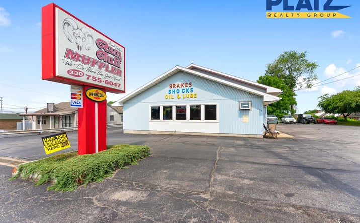 Pictures of Retail property located at 834 Youngstown Poland Rd, Struthers, OH 44471 for sales - image #1
