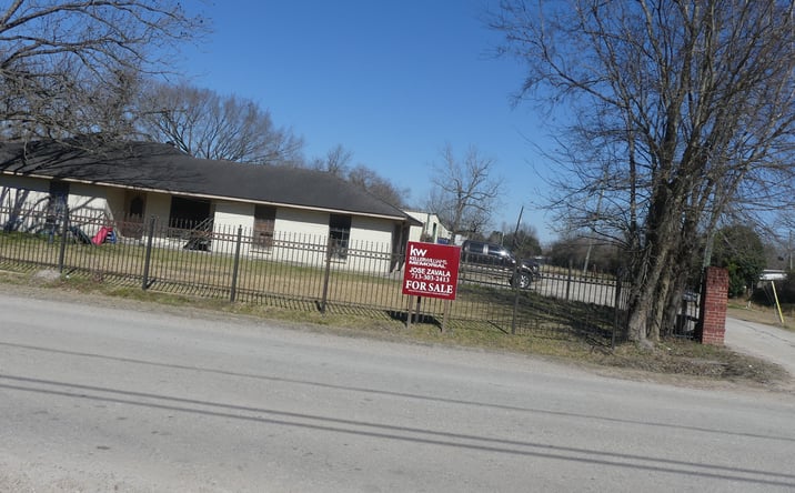 Pictures of Mobile Home Park property located at 923 Hill Rd, Houston, TX 77037 for sales - image #1