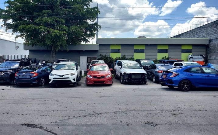 Pictures of Industrial property located at 17121 NW 2nd Ct, Miami Gardens, FL 33169 for sales - image #1