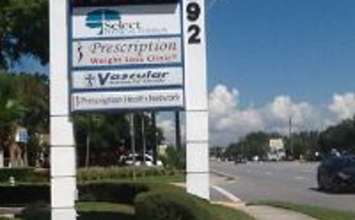 Pictures of Office property located at 7292 4th St N, St. Petersburg, FL 33702 for sales - image #1