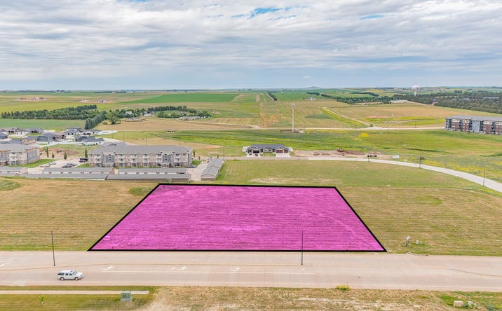 Pictures of Land property located at W Ridge Dr Lot 15, Dickinson, ND 58601 for sales - image #1