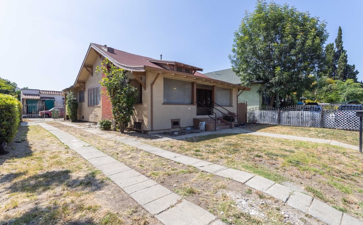 Pictures of Multifamily property located at 206 S Soto, Los Angeles, CA 90033 for sales - image #1