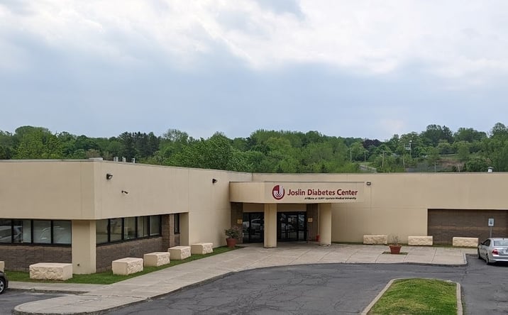 Pictures of Office property located at 3229 E Genesee St, Syracuse, NY 13214 for sales - image #1