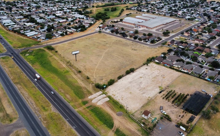Pictures of Land property located at 4610 US-83 South, Laredo, TX 78046 for sales - image #1