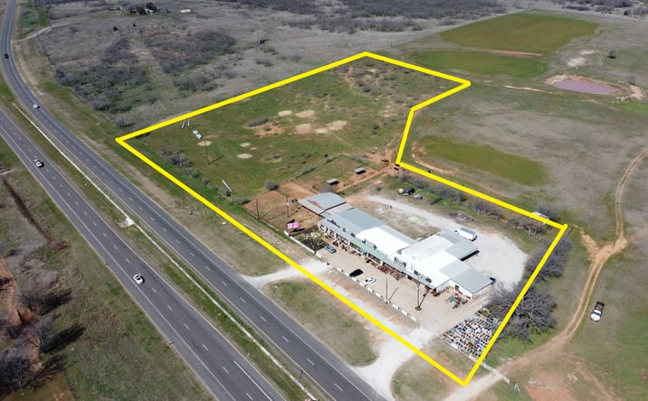 Pictures of Land property located at 3916 US Hwy 287 N, Henrietta, TX 76365 for sales - image #1