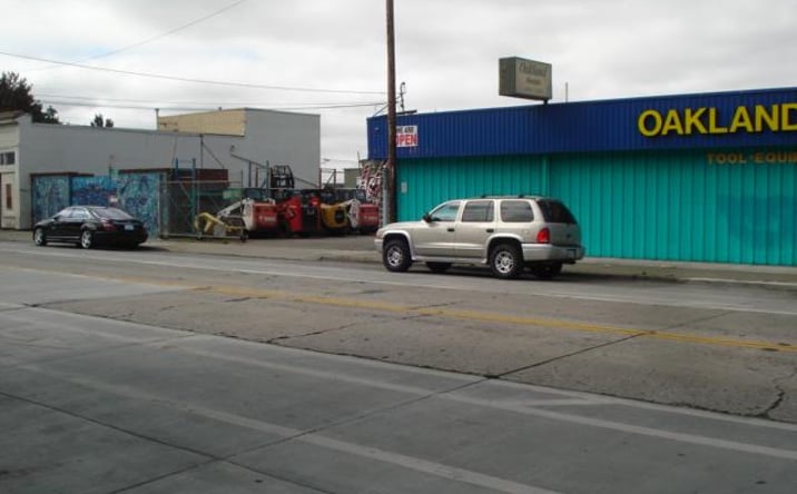 Pictures of Industrial, Retail property located at 2969 MacArthur Blvd, Oakland, CA 94602 for sales - image #1