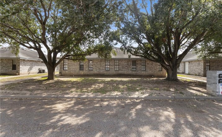 Pictures of Multifamily property located at 1902 Jason Avenue, Edinburg, TX 78539 for sales - image #1