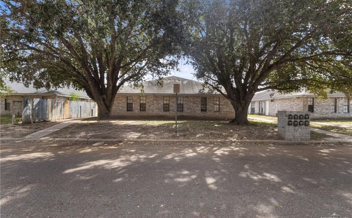 Pictures of Multifamily property located at 1818 Jason Avenue, Edinburg, TX 78539 for sales - image #1