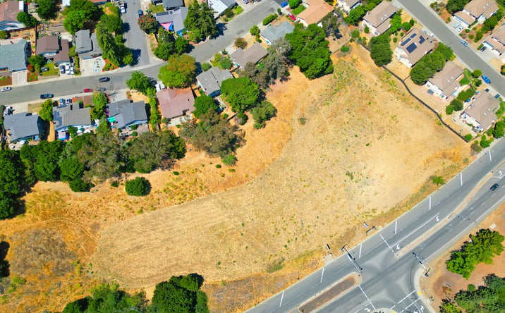 Pictures of Land property located at 1025 Columbus Pkwy, Vallejo, CA 94591 for sales - image #1