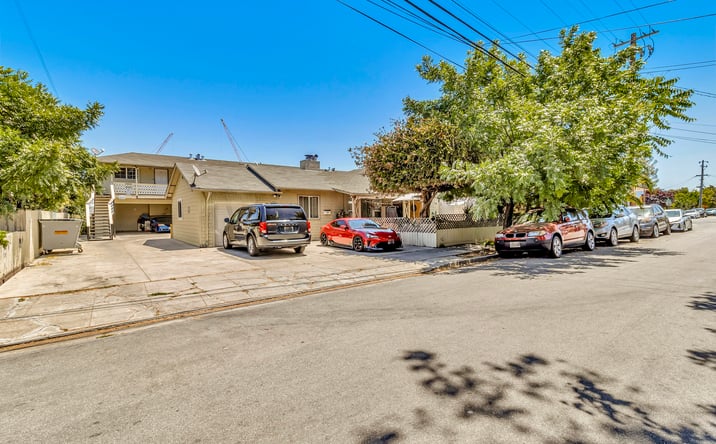 Pictures of Multifamily property located at 1035 Adams St, Redwood City, CA 94061 for sales - image #1