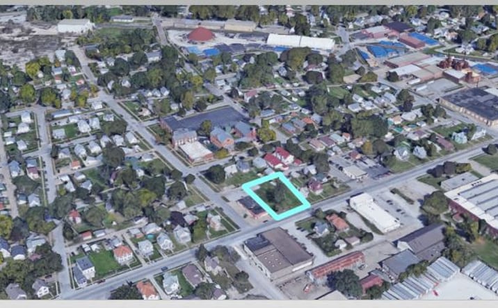 Pictures of Land property located at 2620-2626 ROCKINGHAM Road, Davenport, IA 52802 for sales - image #1