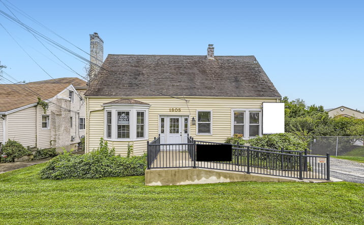 Pictures of Office property located at 1805 E Joppa Rd, Parkville, MD 21234 for sales - image #1
