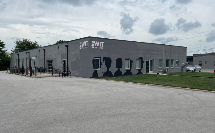 Pictures of Retail property located at 3808 Shelby St, Indianapolis, IN 46227 for sales - image #1