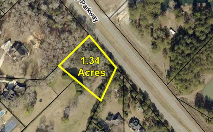 Pictures of Land property located at Perry Pkwy, Perry, GA 31069 for sales - image #1