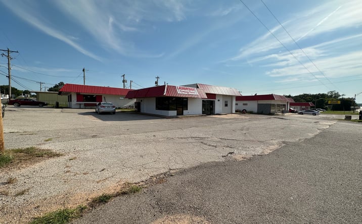 Pictures of Mixed Use, Office, Retail, Special Purpose property located at 110 W Carl Hubbel Blvd, Meeker, OK 74855 for sales - image #1