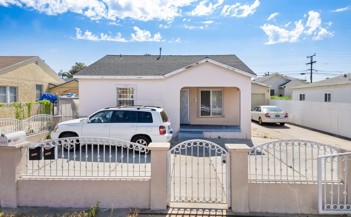 Pictures of Multifamily property located at 4321-25 Estrella Ave, San Diego, CA 92115 for sales - image #1