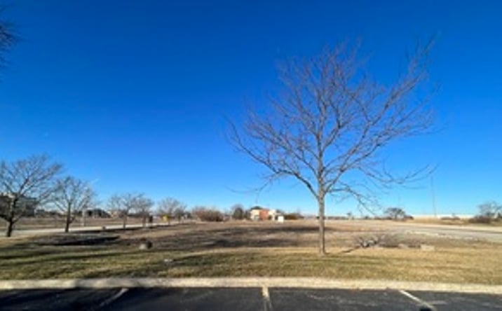 Pictures of Land property located at 56 Orland Square Dr, Orland Park, IL 60462 for sales - image #1
