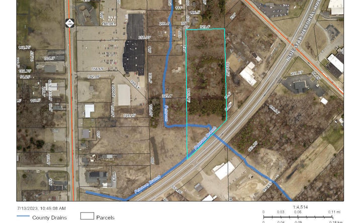 Pictures of Retail property located at 09021 Blue Star Highway, South Haven, MI 49090 for sales - image #1