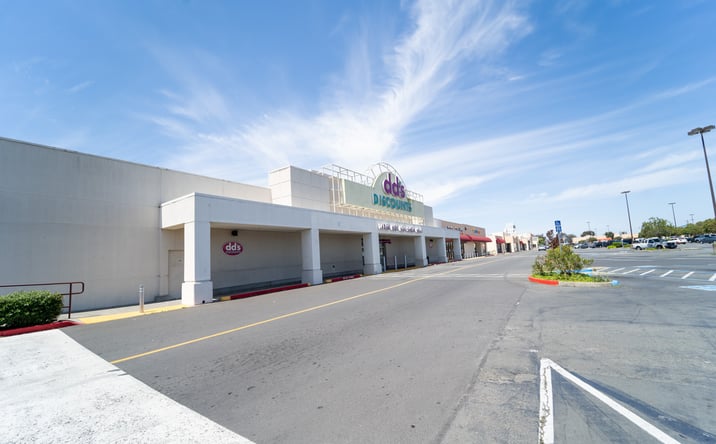 Pictures of Retail property located at 3325 Sonoma Blvd, Vallejo, CA 94590 for sales - image #1
