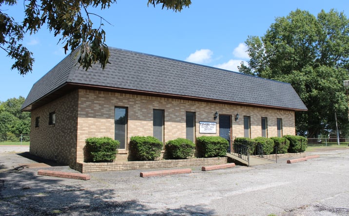 Pictures of Office property located at 2025 S 1st St, Milan, TN 38358 for sales - image #1