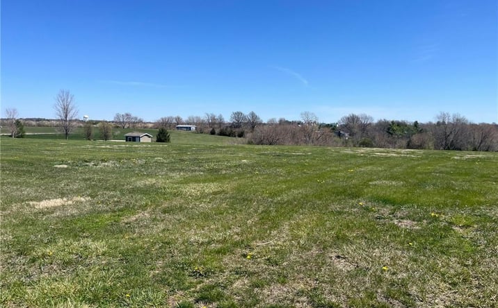 Pictures of Land property located at Cedar Ridge Drive, Maryville, MO 64468 for sales - image #1