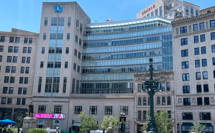 Pictures of Mixed Use property located at 40 Monument Circle, Indianapolis, IN 46204 for sales - image #1
