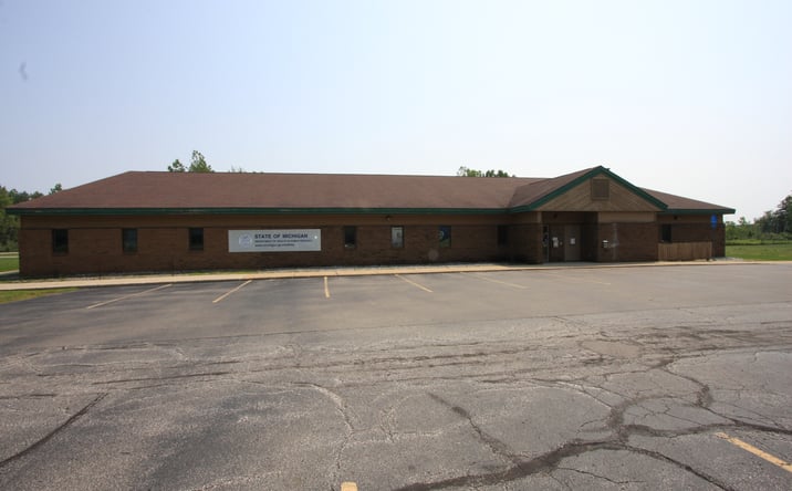 Pictures of Office property located at 3709 Deep River Rd, Standish, MI 48658 for sales - image #1