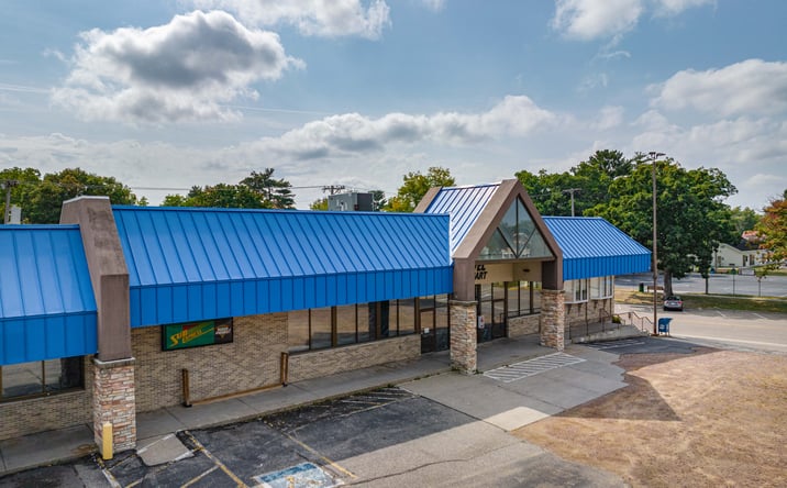 Pictures of Retail, Office, Multifamily property located at 802 Broadway, Wisconsin Dells, WI 53965 for sales - image #1