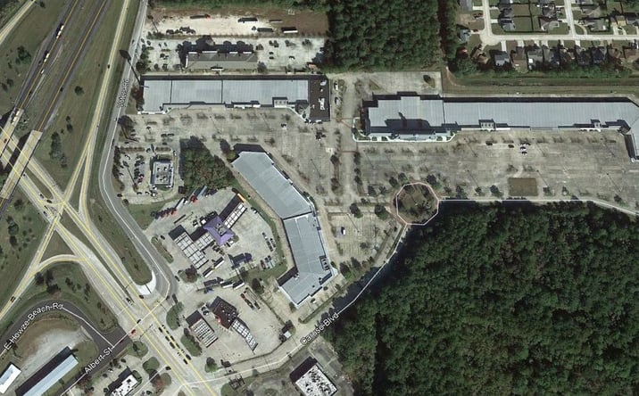 Pictures of Retail, Industrial, Mixed Use, Special Purpose property located at 1000 Caruso Blvd Unit 241, Slidell, LA 70461 for sales - image #1