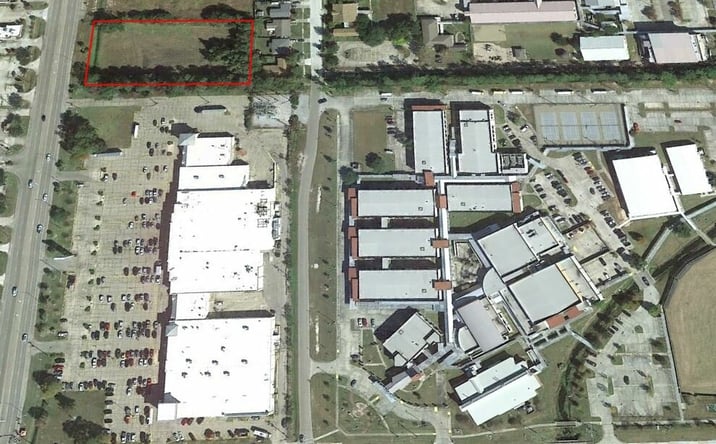 Pictures of Land property located at Pontchartrain Dr, Slidell, LA 70458 for sales - image #1