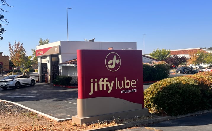 Pictures of Retail property located at 6709 Watt Ave, North Highlands, CA 95660 for sales - image #1