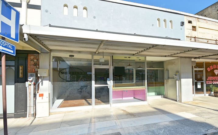 Pictures of Mixed Use, Office, Retail, Special Purpose property located at 106 N Austin St, Seguin, TX 78155 for sales - image #1