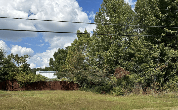 Pictures of Industrial property located at 4430 Lilburn Industrial Way SW, Lilburn, GA 30047 for sales - image #1