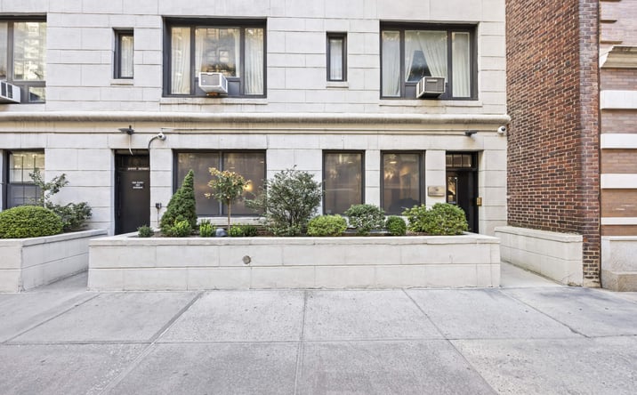 Pictures of Office property located at 333 E 57th St, New York, NY 10022 for sales - image #1