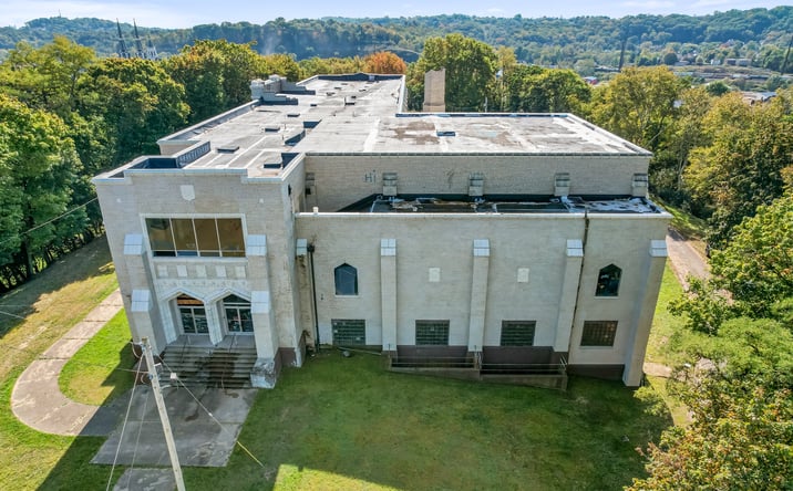 Pictures of Mixed Use, Self Storage, Senior Living property located at 1127 Wayne Ave, McKees Rocks, PA 15136 for sales - image #1