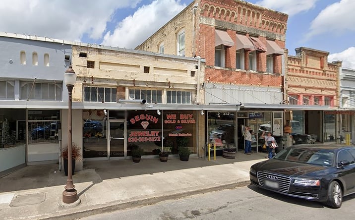 Pictures of Retail property located at 108 N Austin St, Seguin, TX 78155 for sales - image #1