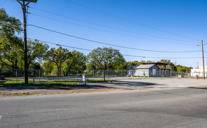 Pictures of Land property located at 702 SW F Ave, Lawton, OK 73501 for sales - image #1