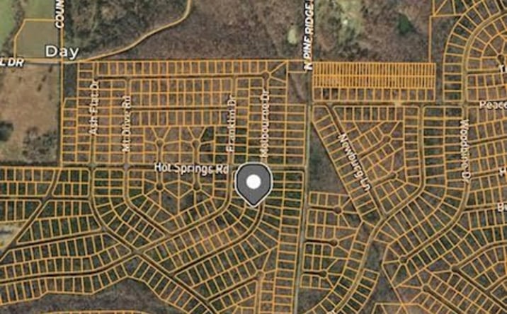 Pictures of Land property located at 609 Melbourne Dr, Horseshoe Bend, AR 72512 for sales - image #1