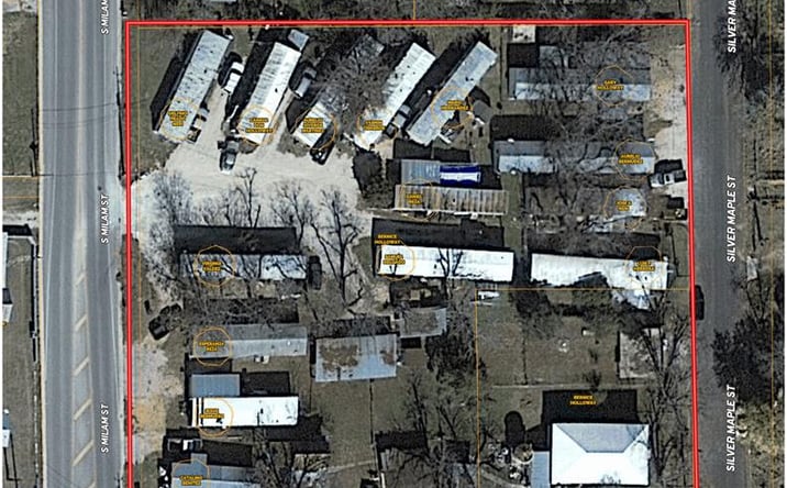Pictures of Mobile Home Park property located at 516 Silver Maple St, Fredericksburg, TX 78624 for sales - image #1