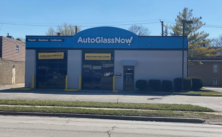 Pictures of Retail property located at 8717 Ogden Ave, Lyons, IL 60534 for sales - image #1