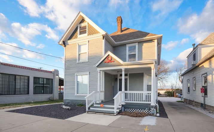 Pictures of Retail property located at 633 W Walnut St, Springfield, MO 65806 for sales - image #1
