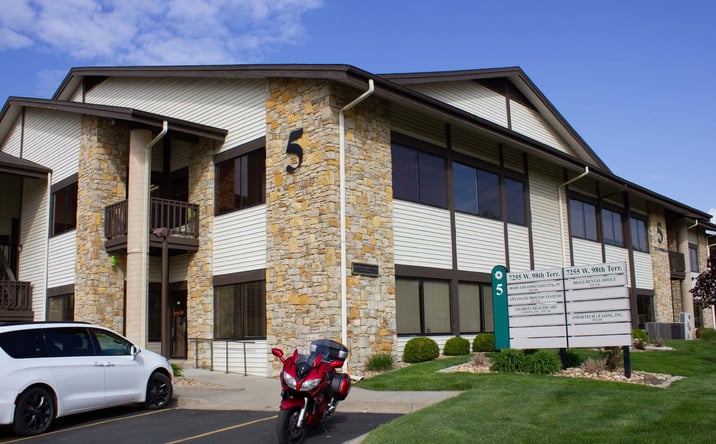 Pictures of Office property located at 7255 W 98th Terrace, Overland Park, KS 66207 for sales - image #1