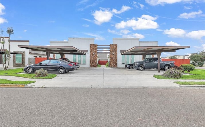 Pictures of Multifamily property located at 214 Fig Drive, Edinburg, TX 78541 for sales - image #1