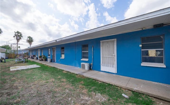 Pictures of Multifamily property located at 905 W 1st Street, Mission, TX 78572 for sales - image #1